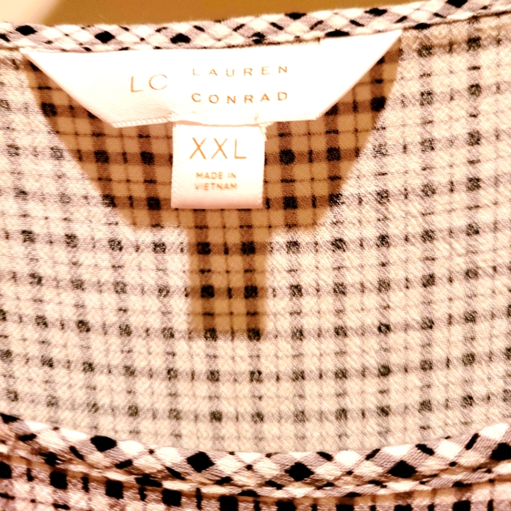 Lauren Conrad Top XXL - Picture 2 of 4